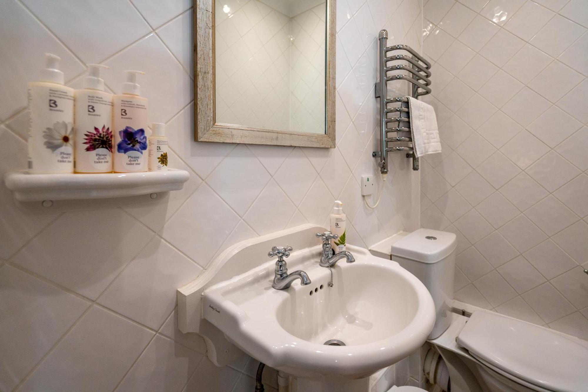 Avon Causeway Hotel 크리스트처치 외부 사진